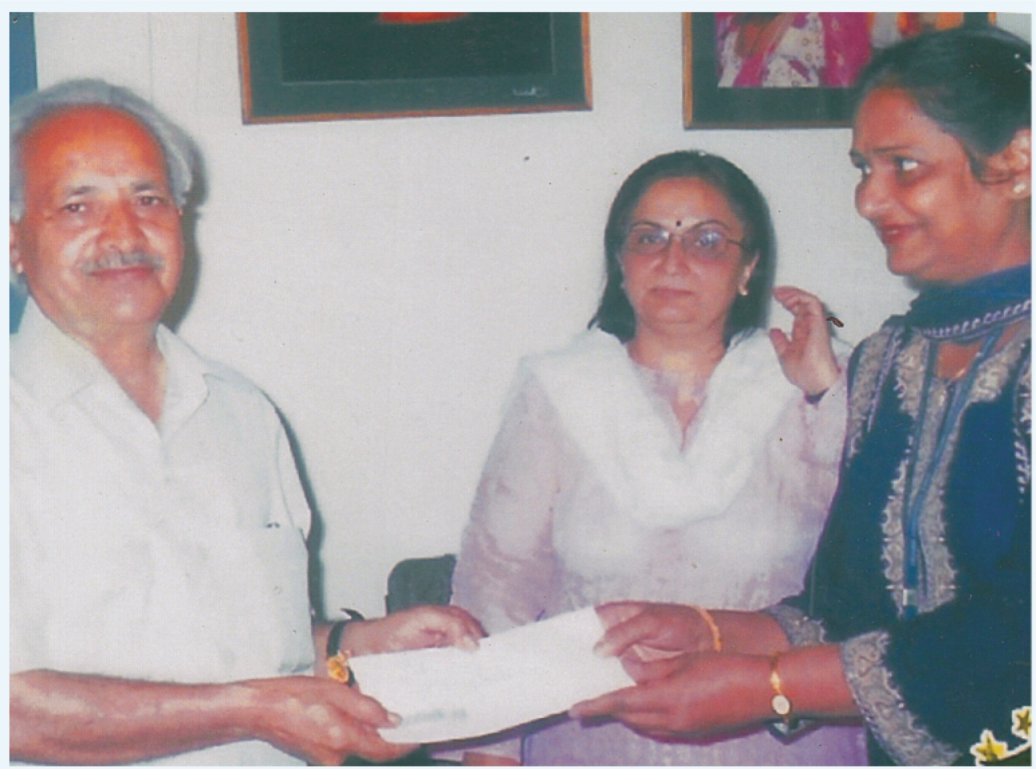 HAPS Chairperson Prof. R.C. Lakhanpal Receiving TCSE Education World Award for Best Teacher In North Zone